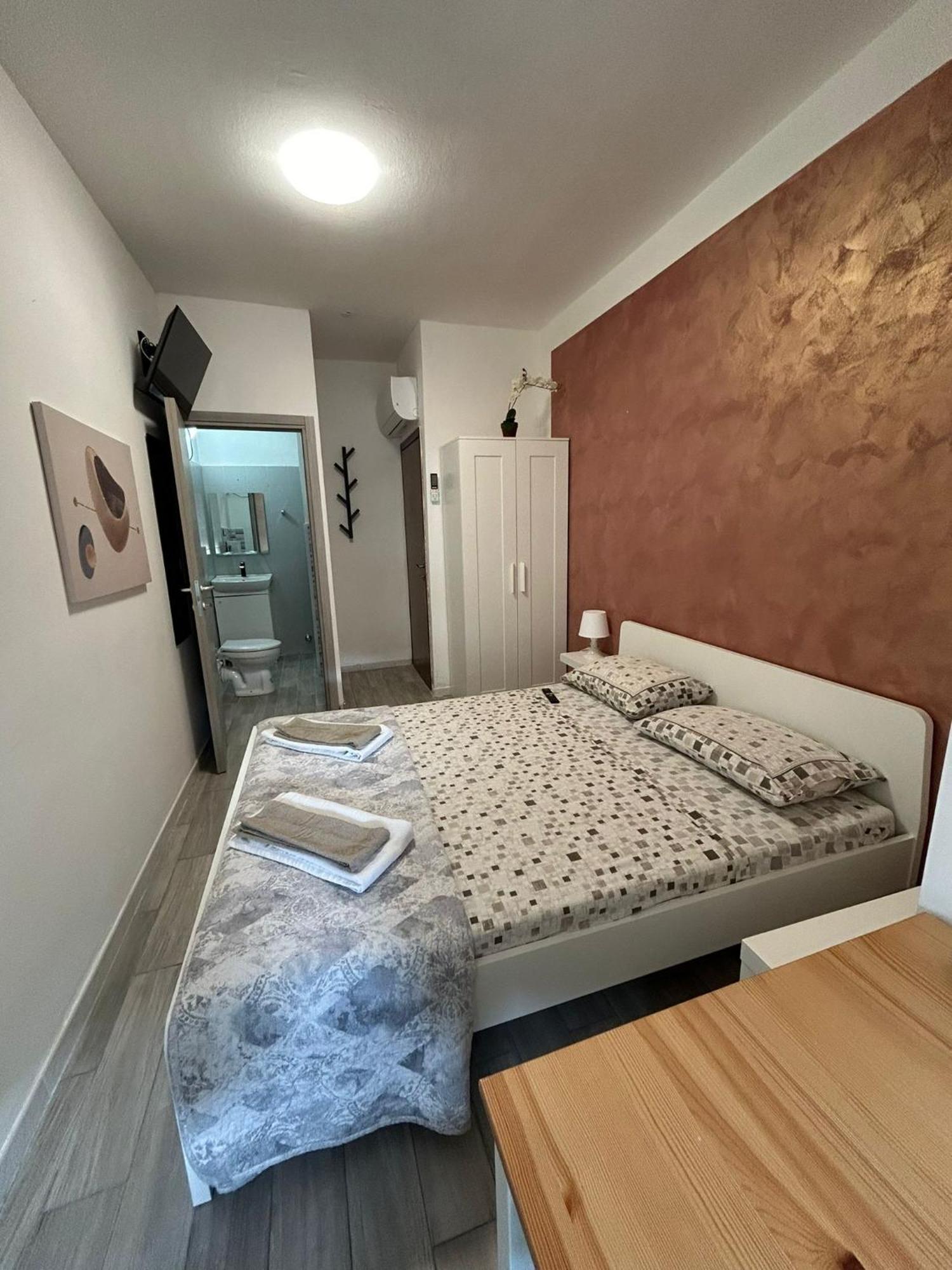 Capri B&B Bolzano Exteriör bild